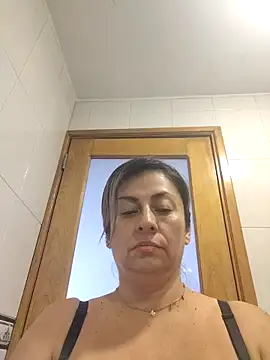 Webcam Model (Latiinvenushot)  is live.Free join now!