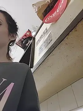 Webcam Model (SheTheDeeevil)  is live.Free join now!