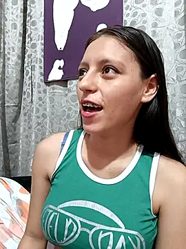 Webcam Model (Lahila_)  is live.Free join now!