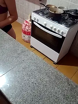 cachorrinha2025 - Cachorrinha2025's free webcam