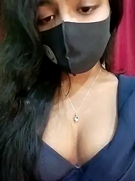 Webcam Model (RedRose-1)  is live.Free join now!