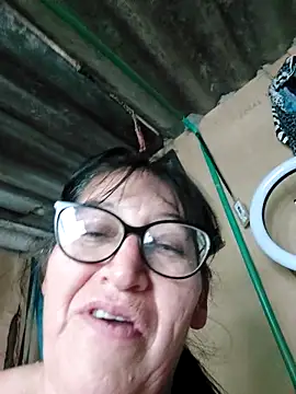 Webcam Model (clarita_01)  is live.Free join now!