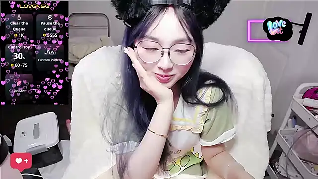 baby-yaya20 - Baby-yaya20's free webcam - UK Sex Cams