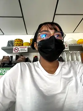 Webcam Model (Kyra__Rose)  is live.Free join now!