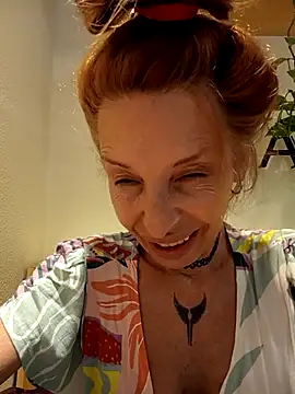 Webcam Model (FrozenWaffle)  is live.Free join now!