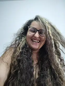 Webcam Model (niraksil)  is live.Free join now!