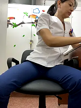 Webcam Model (aphrodite_sexy)  is live.Free join now!