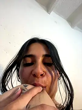 Webcam Model (Meganmilk1)  is live.Free join now!