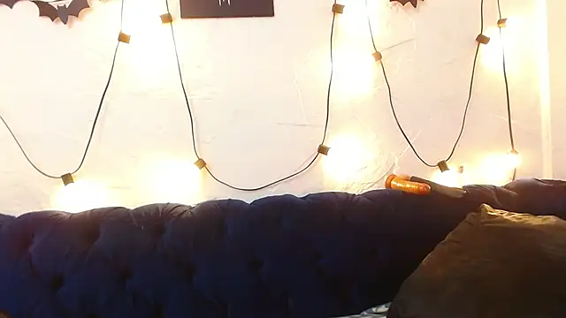 naia69 - Naia69's free webcam - UK Sex Cams