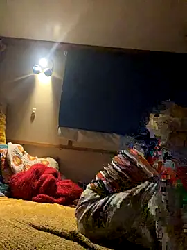 Webcam Model (ladyboatlady)  is live.Free join now!