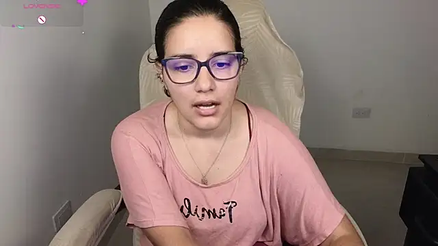 blue__moon_ - Blue__moon_'s free webcam