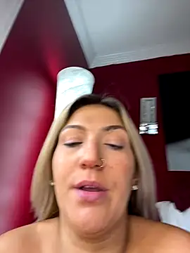 LittleMissEeve live cam