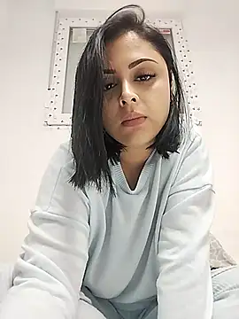 Webcam Model (MelannyBell)  is live.Free join now!