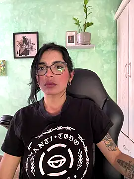 Webcam Model (Cristal_Cerati_)  is live.Free join now!