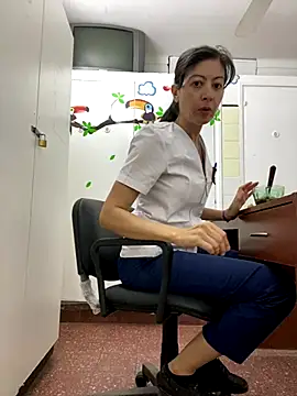 Webcam Model (aphrodite_sexy)  is live.Free join now!