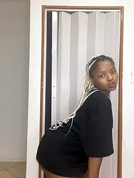 Webcam Model (Babyface201)  is live.Free join now!