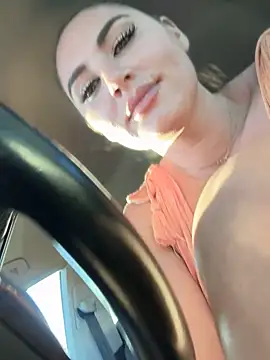 lovely_beast Live Webcam on Stripchat