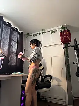 Webcam Model (EemaHaruki)  is live.Free join now!