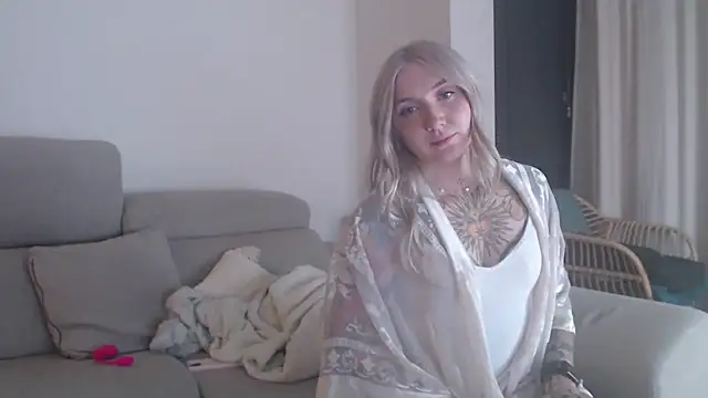 tattoobbgirl webcam stripchat model stream image