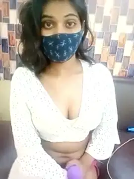 Webcam Model (Indian-Glory)  is live.Free join now!