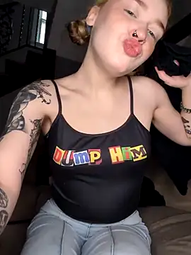 Webcam Model (mattiethebaddieee)  is live.Free join now!