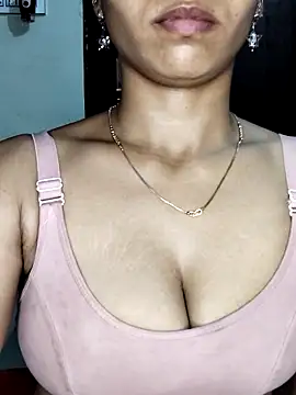 Webcam Model (Savita2310)  is live.Free join now!