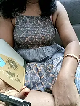 Webcam Model (Tamil_Vishalini)  is live.Free join now!