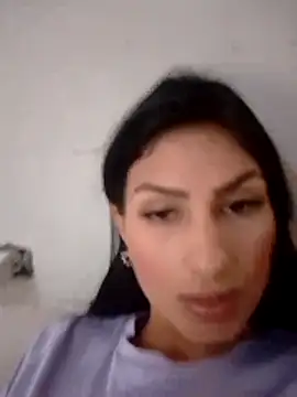 Webcam Model (Zohara_Lpe22)  is live.Free join now!