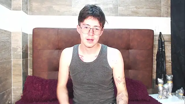 magnus_camilo - Magnus_camilo's free webcam - UK Sex Cams