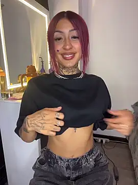 Webcam Model (Kuromi_LS)  is live.Free join now!