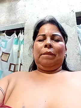 Webcam Model (Mother-Big-tits)  is live.Free join now!