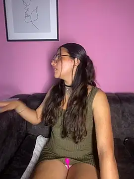 Webcam Model (HecateBlaze)  is live.Free join now!