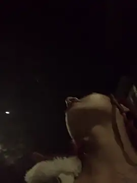 Webcam Model (Emilyy-18)  is live.Free join now!