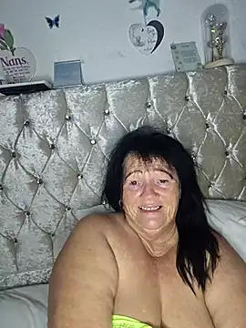 Webcam Model (Angeldelightt)  is live.Free join now!