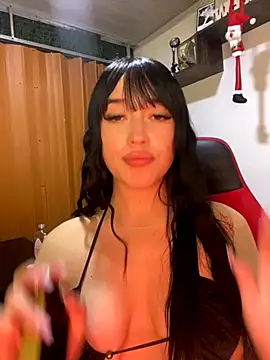 Webcam Model (Melody_rousse_)  is live.Free join now!