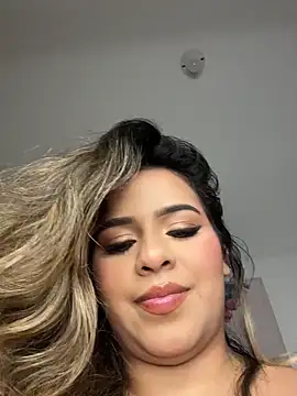 Webcam Model (itsdanividarte)  is live.Free join now!