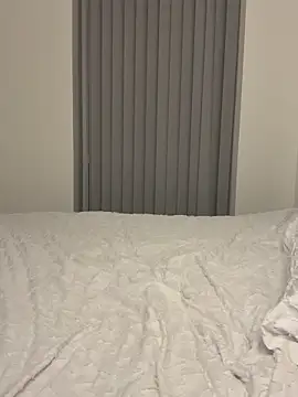 Webcam Model (SexySaraxxoo)  is live.Free join now!