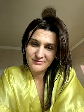 Webcam Model (NikaSwan2831)  is live.Free join now!