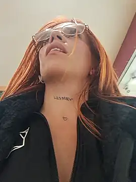 Webcam Model (Alis_xxx)  is live.Free join now!