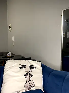 Webcam Model (Curveysinaa)  is live.Free join now!