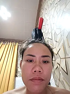 Webcam Model (Nika_hot10)  is live.Free join now!