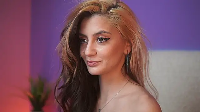 sabrinahope - SabrinaHope's free webcam