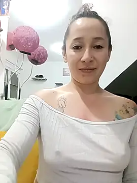 Webcam Model (emilypoppy3)  is live.Free join now!