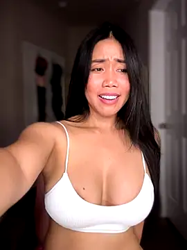 Webcam Model (JazzieXo)  is live.Free join now!