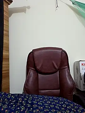 Webcam Model (Suvosri)  is live.Free join now!