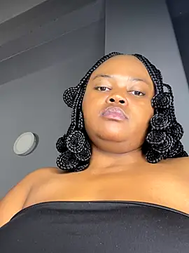 Webcam Model (Curveysinaa)  is live.Free join now!