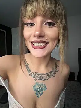 Webcam Model (sofrancy)  is live.Free join now!