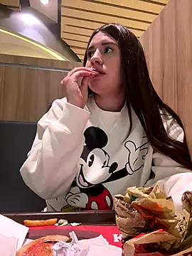 Webcam Model (Isabella21_)  is live.Free join now!