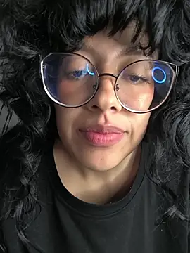 Webcam Model (Fun_Everywhere)  is live.Free join now!