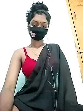 Webcam Model (Tushi-10)  is live.Free join now!